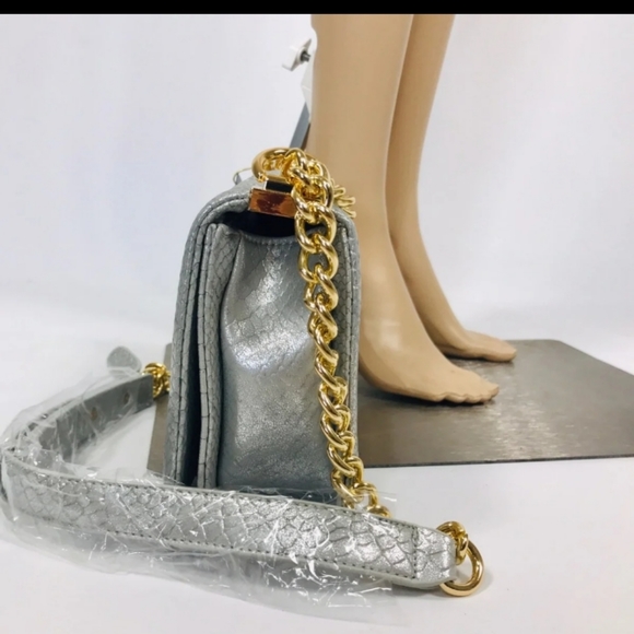 Beautiful bebe Gillian Crossbody - Picture 7 of 7